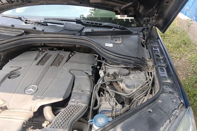 Used Mercedes-Benz M-Class 2014 ML 400 4MATIC Dynamic Model Engine Bay Left