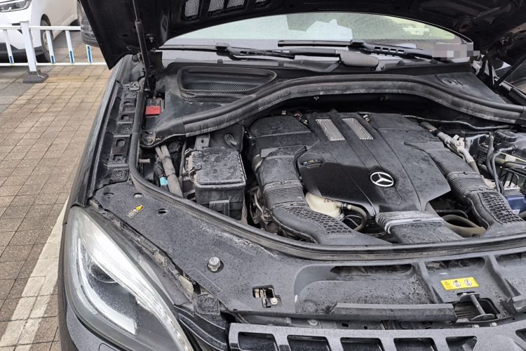 Used Mercedes-Benz M-Class 2014 ML 320 4MATIC Engine Bay Right