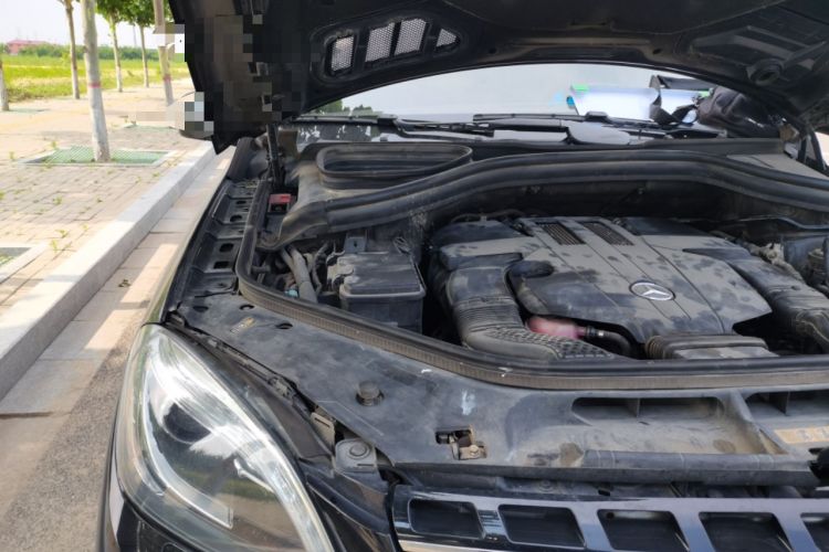 Used Mercedes-Benz M-Class 2014 ML 400 4MATIC Dynamic Model Engine Bay Right