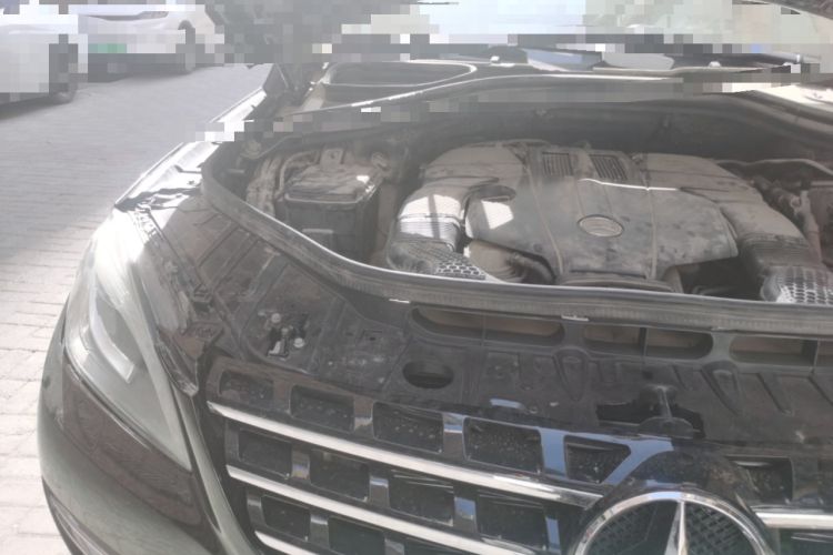 Used Mercedes-Benz M-Class 2014 ML 400 4MATIC Dynamic Model Engine Bay Right