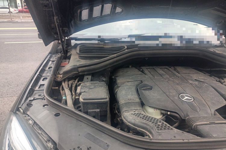 Used Mercedes-Benz M-Class 2014 ML 320 4MATIC Engine Bay Right