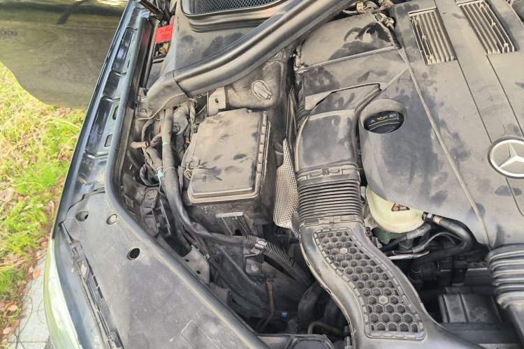 Used Mercedes-Benz M-Class 2014 ML 320 4MATIC Engine Bay Right