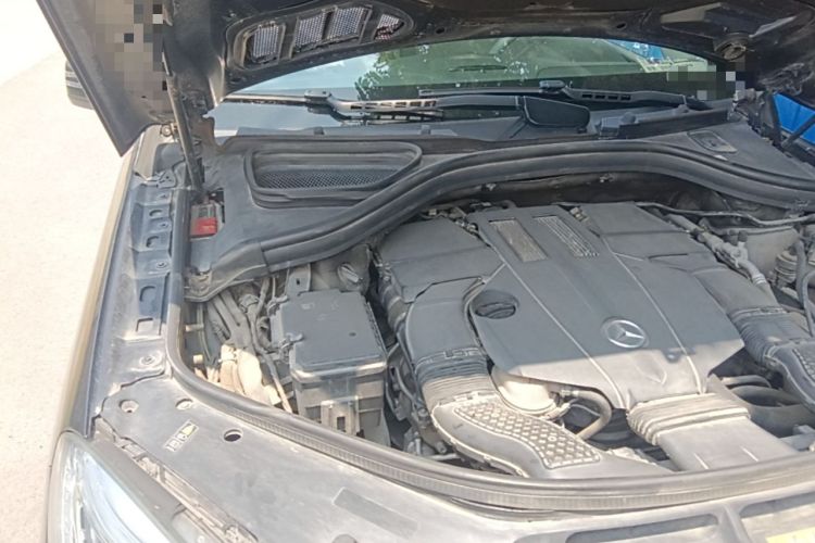 Used Mercedes-Benz M-Class 2014 ML 400 4MATIC Dynamic Model Engine Bay Right