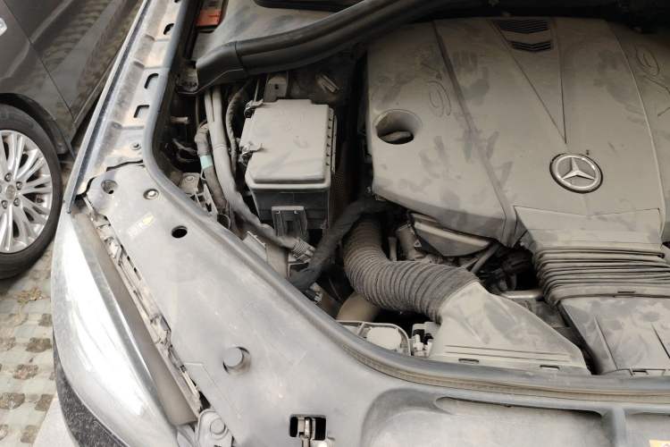 Used Mercedes-Benz M-Class 2014 ML 350 CDI 4MATIC Engine Bay Right