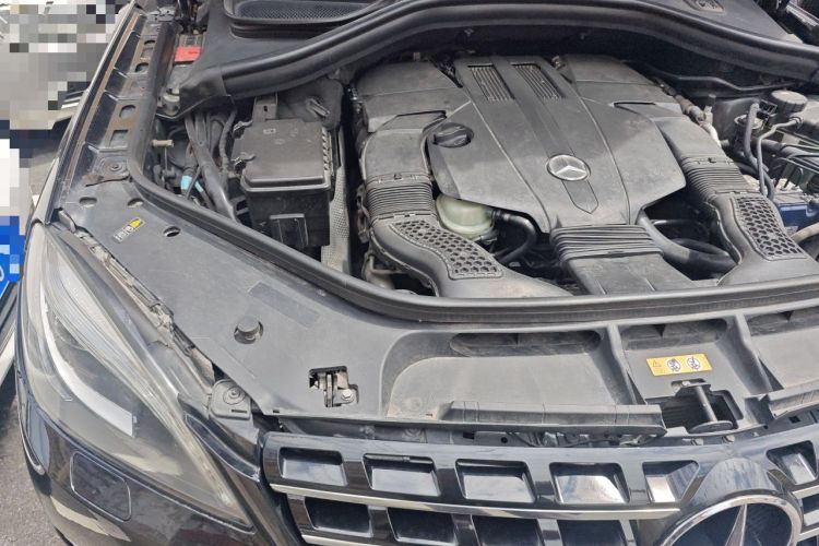 Used Mercedes-Benz M-Class 2014 ML 320 4MATIC Engine Bay Right