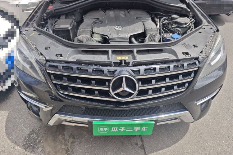 Used Mercedes-Benz M-Class 2014 ML 320 4MATIC Engine Bay