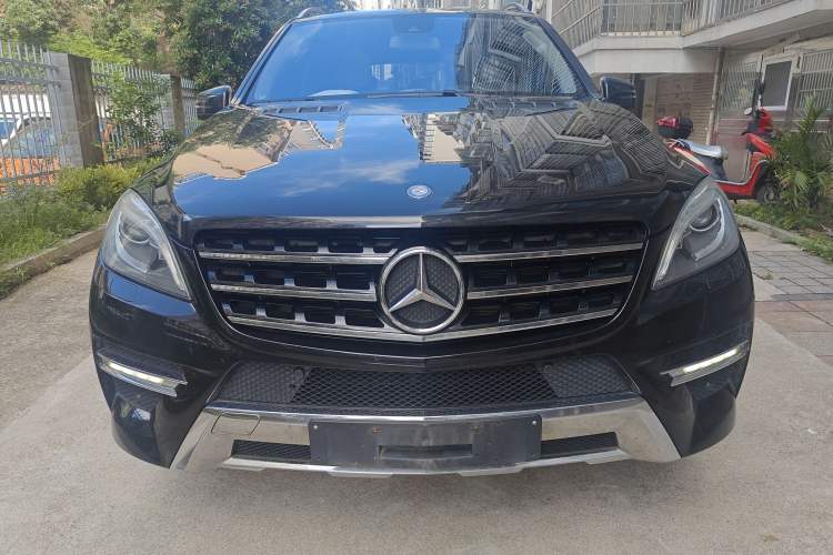 Used Mercedes-Benz M-Class 2014 ML 320 4MATIC Exterior 1
