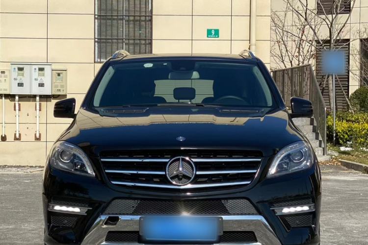Used Mercedes-Benz M-Class 2014 ML 400 4MATIC Dynamic Model Exterior 1