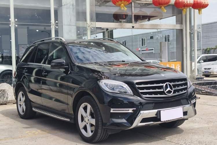 Used Mercedes-Benz M-Class 2014 ML 320 4MATIC Exterior 2