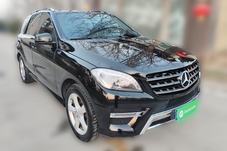 Used Mercedes-Benz M-Class 2014 ML 400 4MATIC Dynamic Model Exterior 2