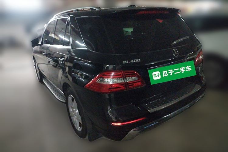 Used Mercedes-Benz M-Class 2014 ML 400 4MATIC Luxury Model Exterior 3