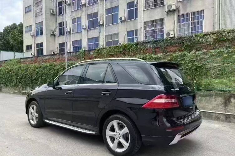 Used Mercedes-Benz M-Class 2014 ML 400 4MATIC Dynamic Model Exterior 3