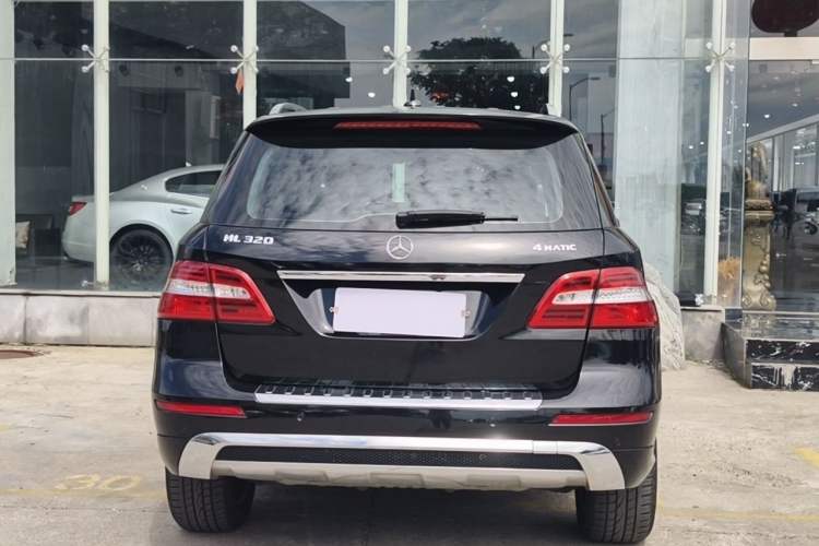 Used Mercedes-Benz M-Class 2014 ML 320 4MATIC Exterior 4