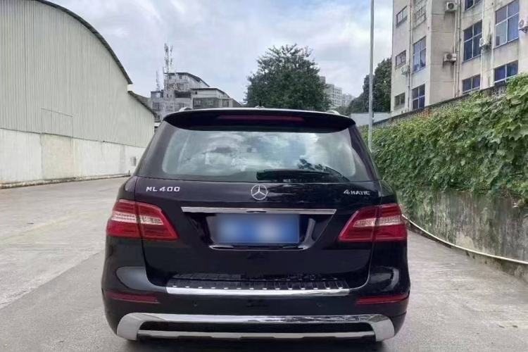 Used Mercedes-Benz M-Class 2014 ML 400 4MATIC Dynamic Model Exterior 4