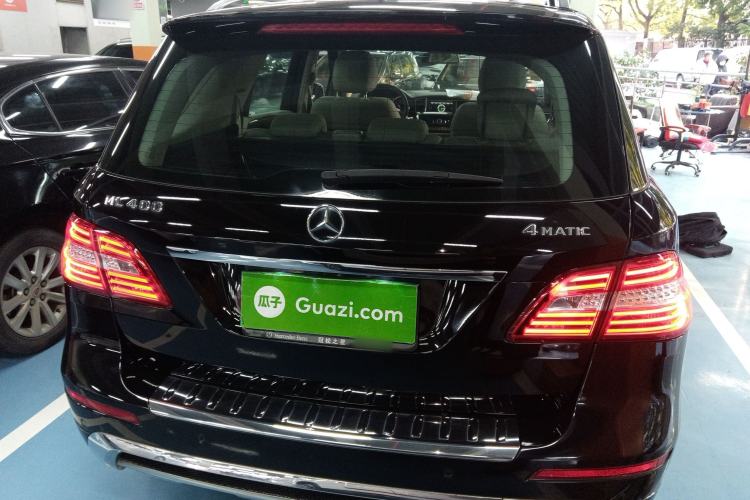 Used Mercedes-Benz M-Class 2014 ML 400 4MATIC Dynamic Model Exterior 4