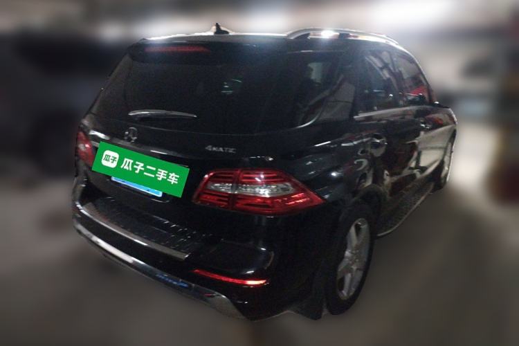 Used Mercedes-Benz M-Class 2014 ML 400 4MATIC Luxury Model Exterior 5