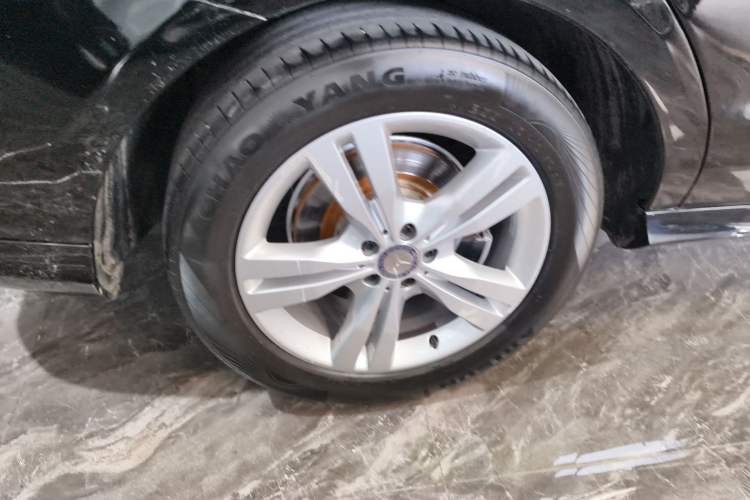 Used Mercedes-Benz M-Class 2014 ML 350 CDI 4MATIC Exterior 5