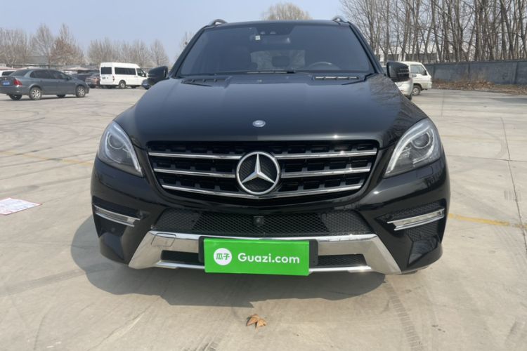Used Mercedes-Benz M-Class 2014 ML 400 4MATIC Luxury Model Exterior 6