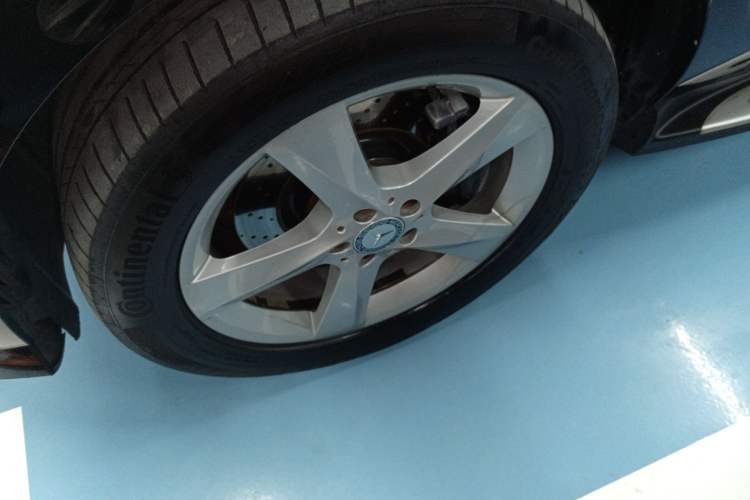 Used Mercedes-Benz M-Class 2014 ML 400 4MATIC Dynamic Model Exterior 7