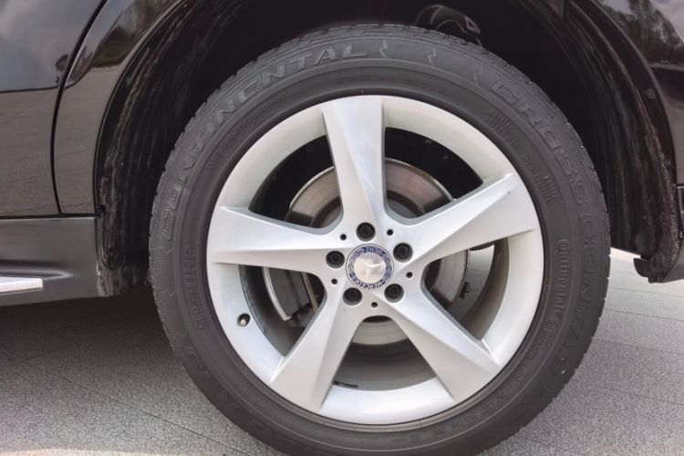 Used Mercedes-Benz M-Class 2014 ML 320 4MATIC Exterior 7