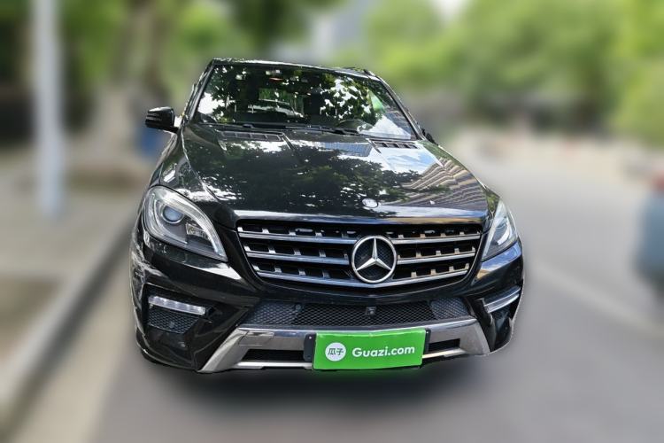 Used Mercedes-Benz M-Class 2014 ML 400 4MATIC Luxury Model Front