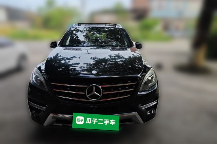 Used Mercedes-Benz M-Class 2014 ML 400 4MATIC Luxury Model Front