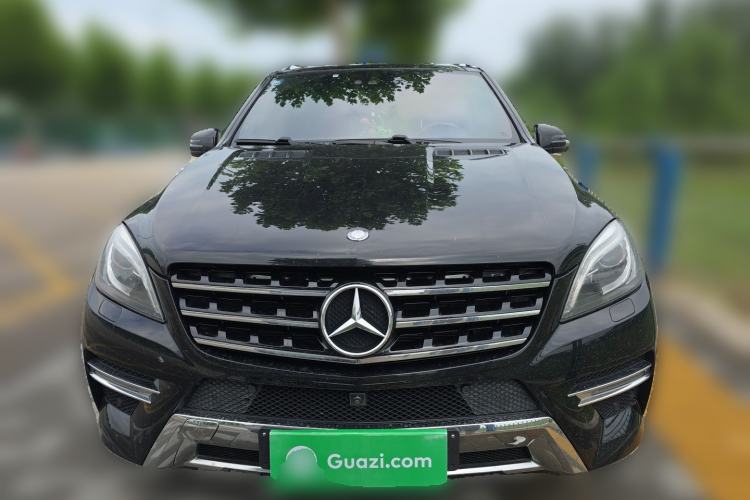 Used Mercedes-Benz M-Class 2014 ML 400 4MATIC Luxury Model Front