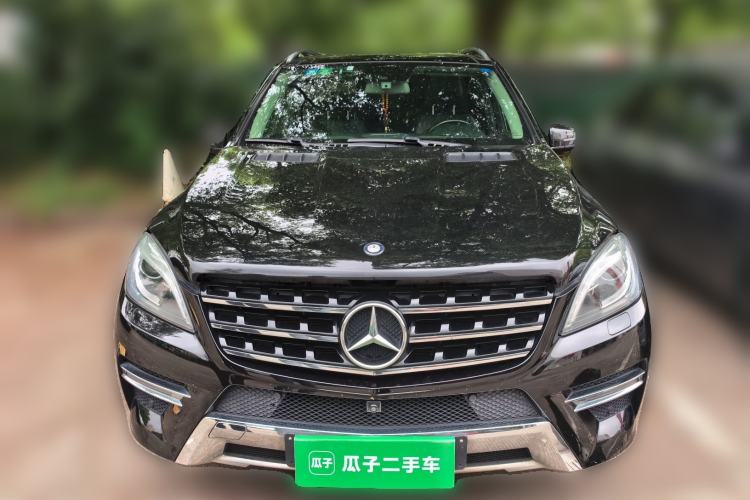 Used Mercedes-Benz M-Class 2014 ML 400 4MATIC Luxury Model Front