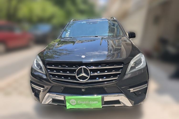 Used Mercedes-Benz M-Class 2014 ML 400 4MATIC Luxury Model Front