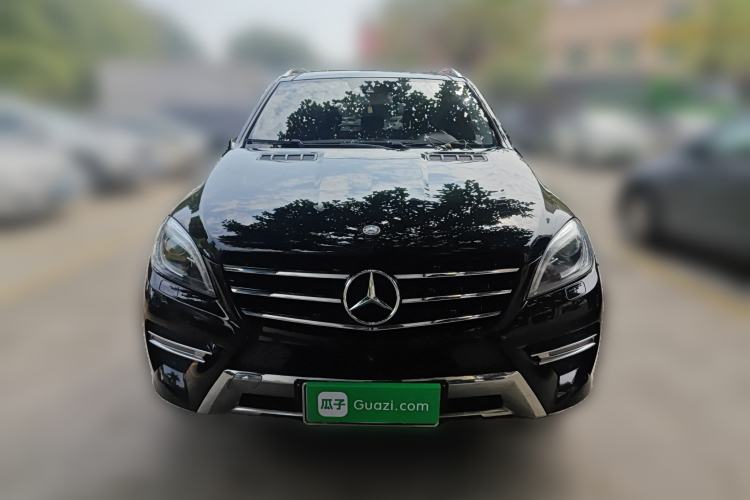 Used Mercedes-Benz M-Class 2014 ML 400 4MATIC Luxury Model Front
