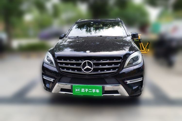 Used Mercedes-Benz M-Class 2014 ML 400 4MATIC Dynamic Model Front