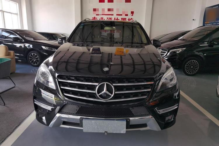 Used Mercedes-Benz M-Class 2014 ML 400 4MATIC Dynamic Model Front