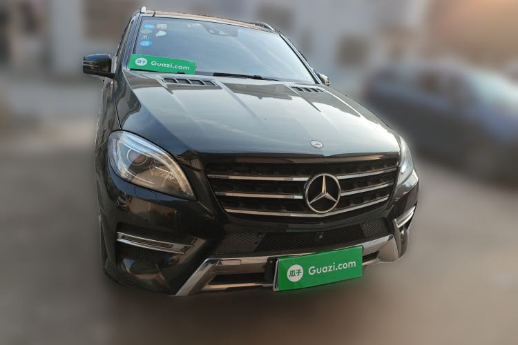 Used Mercedes-Benz M-Class 2014 ML 400 4MATIC Luxury Model Front