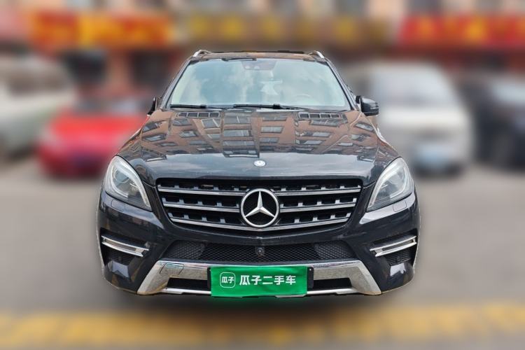 Used Mercedes-Benz M-Class 2014 ML 400 4MATIC Luxury Model Front