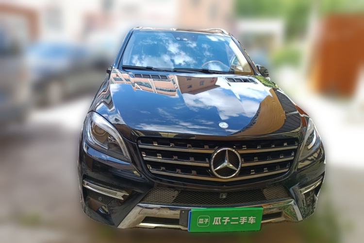 Used Mercedes-Benz M-Class 2014 ML 400 4MATIC Luxury Model Front