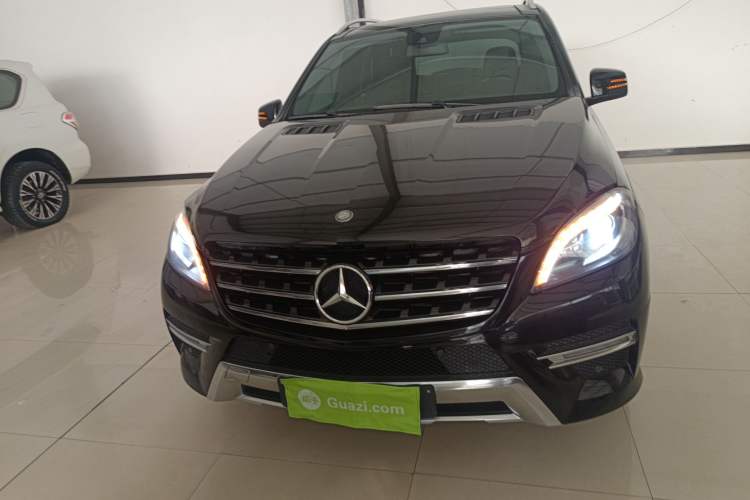 Used Mercedes-Benz M-Class 2014 ML 350 CDI 4MATIC Front
