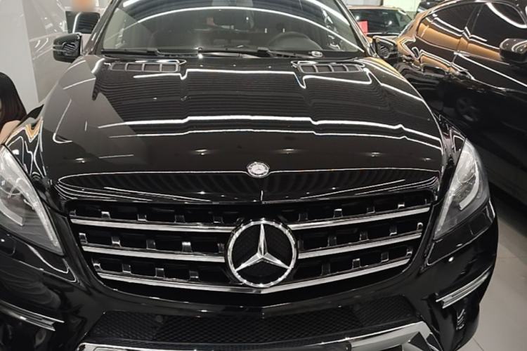Used Mercedes-Benz M-Class 2014 ML 320 4MATIC Front