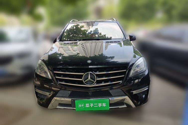 Used Mercedes-Benz M-Class 2014 ML 400 4MATIC Luxury Model Front