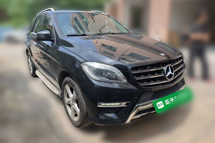 Used Mercedes-Benz M-Class 2014 ML 320 4MATIC Front Right 45 Deg