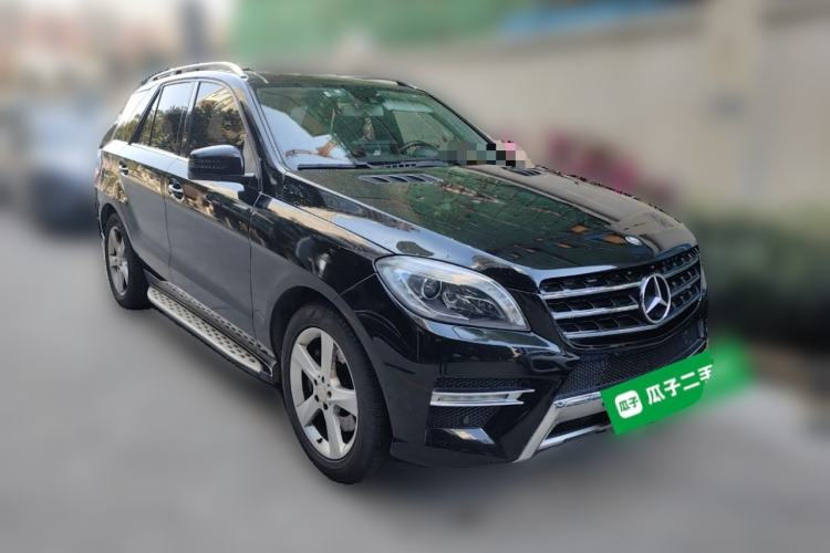 Used Mercedes-Benz M-Class 2014 ML 400 4MATIC Dynamic Model Front Right 45 Deg