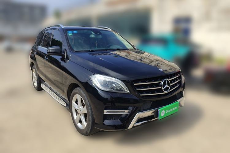 Used Mercedes-Benz M-Class 2014 ML 320 4MATIC Front Right 45 Deg