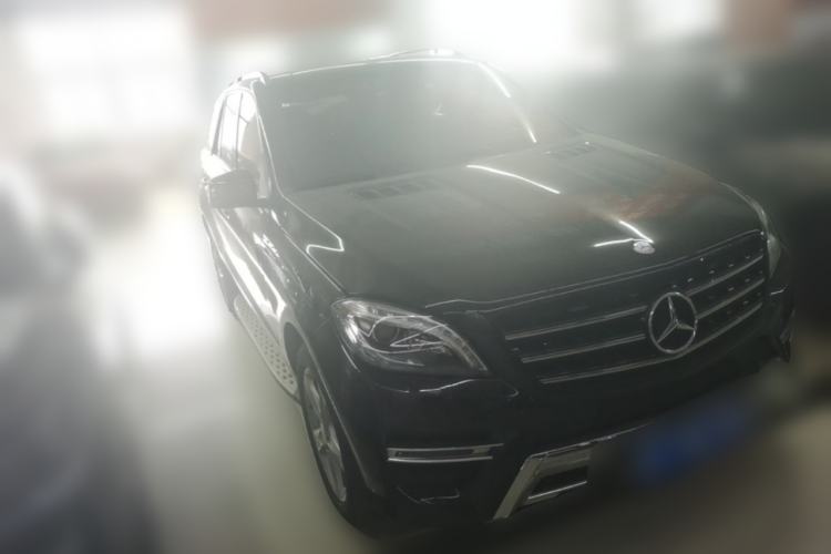 Used Mercedes-Benz M-Class 2014 ML 320 4MATIC Front Right 45 Deg
