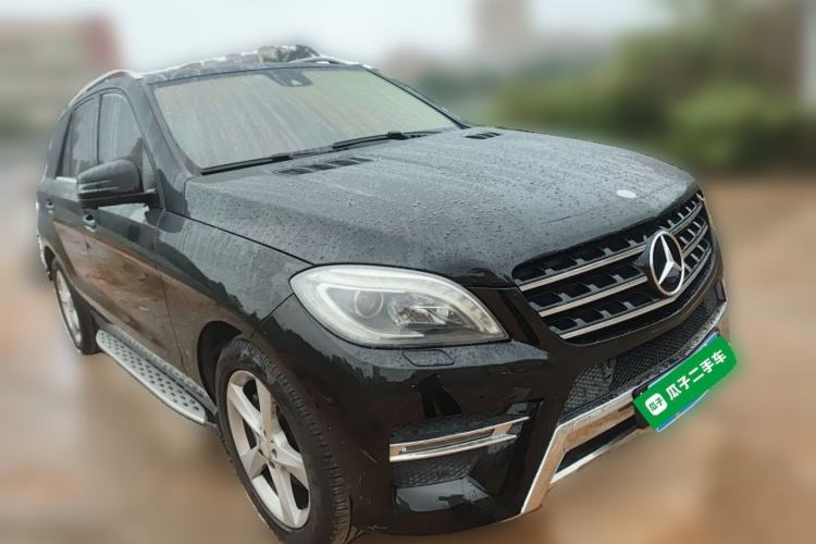 Used Mercedes-Benz M-Class 2014 ML 400 4MATIC Dynamic Model Front Right 45 Deg