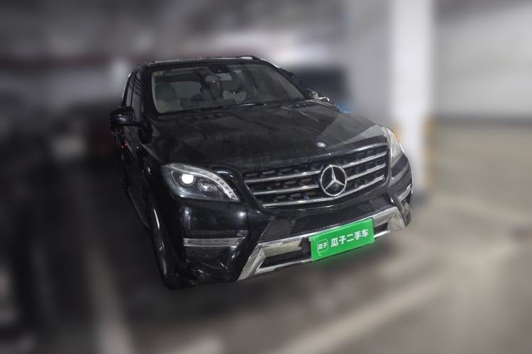 Used Mercedes-Benz M-Class 2014 ML 320 4MATIC Front Right 45 Deg
