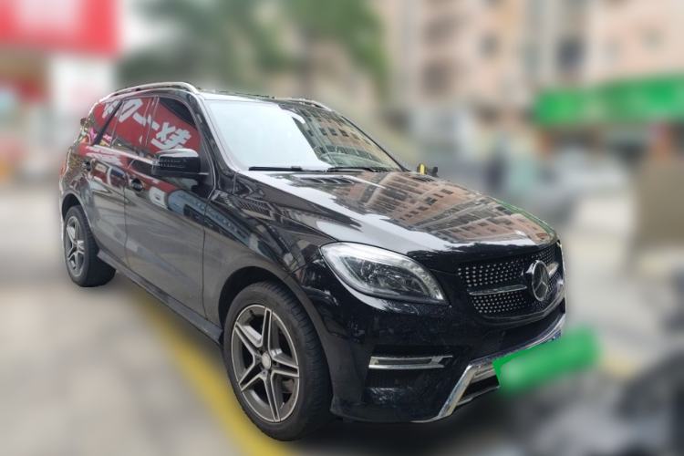 Used Mercedes-Benz M-Class 2014 ML 320 4MATIC Front Right 45 Deg