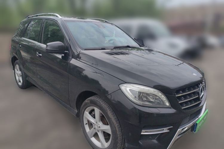 Used Mercedes-Benz M-Class 2014 ML 320 4MATIC Front Right 45 Deg