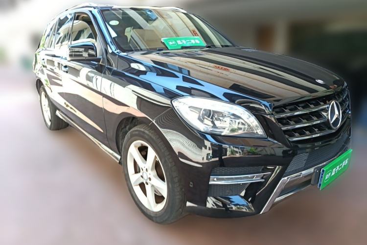 Used Mercedes-Benz M-Class 2014 ML 320 4MATIC Front Right 45 Deg