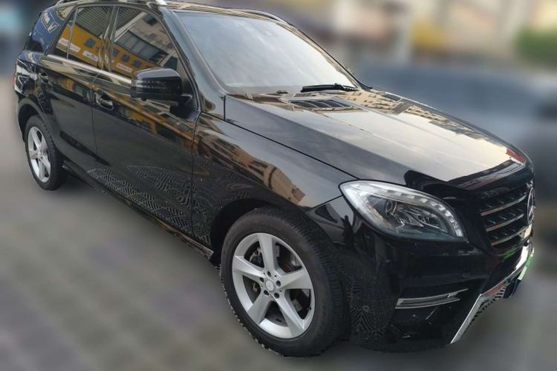 Used Mercedes-Benz M-Class 2014 ML 320 4MATIC Front Right 45 Deg