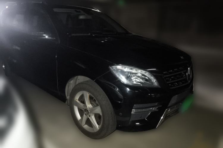 Used Mercedes-Benz M-Class 2014 ML 320 4MATIC Front Right 45 Deg