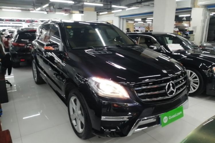 Used Mercedes-Benz M-Class 2014 ML 320 4MATIC Front Right 45 Deg